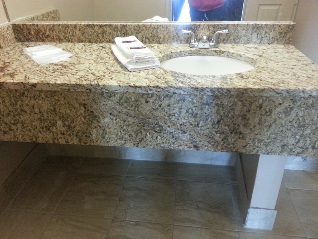America'S Best Inn & Suites Clarksville كلاركسفيل المظهر الخارجي الصورة