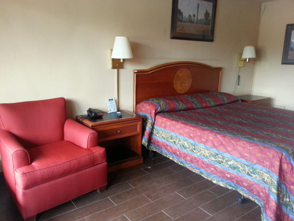 America'S Best Inn & Suites Clarksville كلاركسفيل المظهر الخارجي الصورة